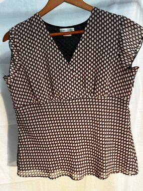 Van Heusen Printed V-Neck Blouse Top Size Medium